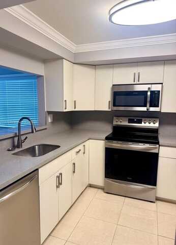 11297 SW 88th St, Miami, FL 33176