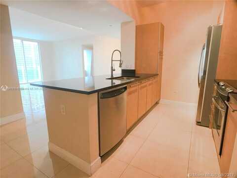 951 Brickell Ave, Miami, FL 33131