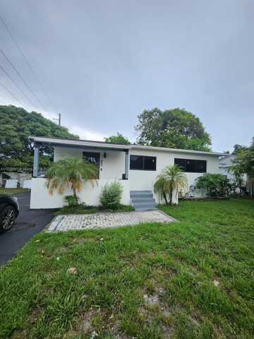 817 NW 17th St, Fort Lauderdale, FL 33311