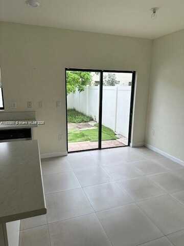 3303 W 106th Ter, Hialeah, FL 33018