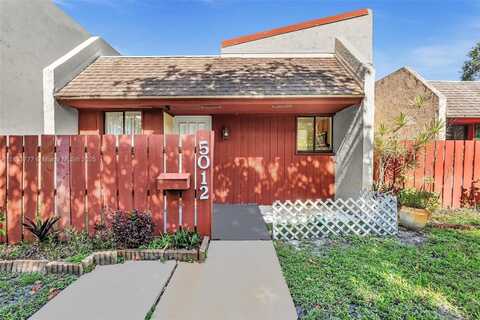 5012 SW 40 AV, Fort Lauderdale, FL 33312