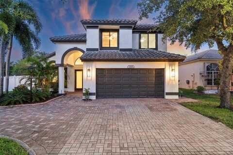 1165 NW 132nd Ave, Pembroke Pines, FL 33028