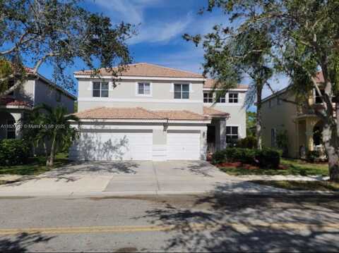 3802 Falcon Ridge Cir, Weston, FL 33331