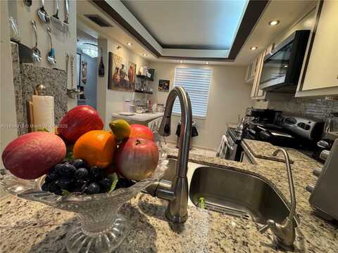 3910 Inverrary Blvd, Lauderhill, FL 33319