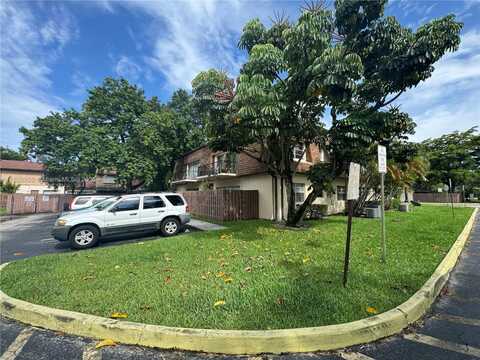 7523 W Sunrise Blvd, Plantation, FL 33313