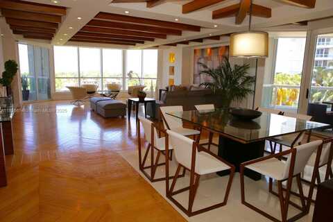 21150 Point Pl, Aventura, FL 33180