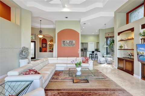7081 Mallorca Cres, Boca Raton, FL 33433