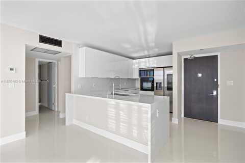 20335 W Country Club Dr, Aventura, FL 33180