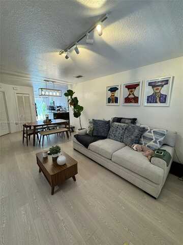 5755 NW 109th Ave, Doral, FL 33178