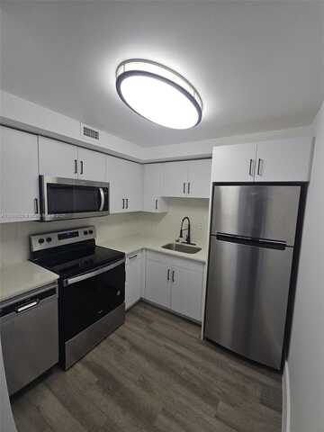 8101 Crespi Blvd, Miami Beach, FL 33141
