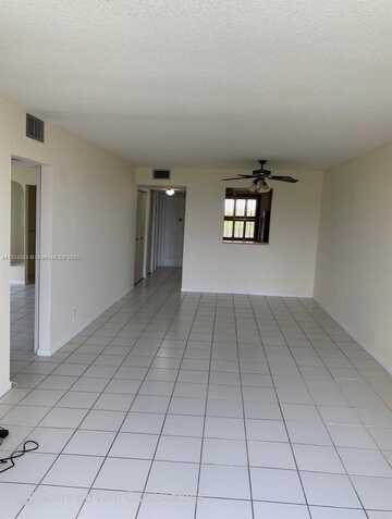 undefined, Lauderhill, FL 33351