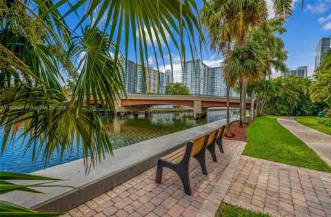 17150 N Bay Rd, Sunny Isles Beach, FL 33160
