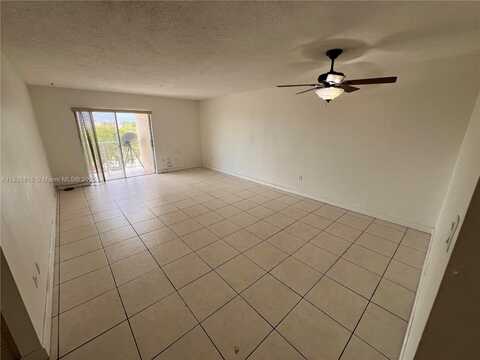 7727 SW 86th St, Miami, FL 33143