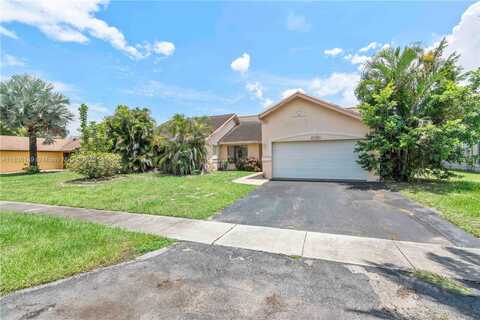 8250 NW 51st Ct, Lauderhill, FL 33351