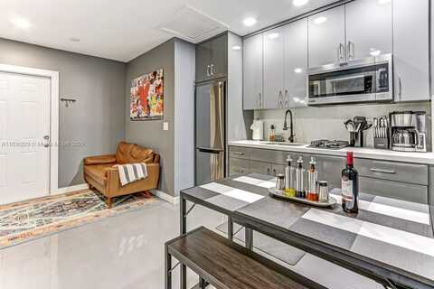 2302 Taylor St, Hollywood, FL 33020