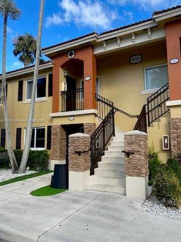 935 NE 34th Ave, Homestead, FL 33033