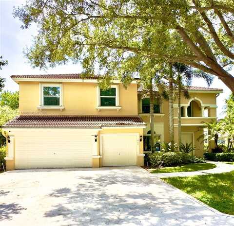 422 Oriole Cir, Jupiter, FL 33458