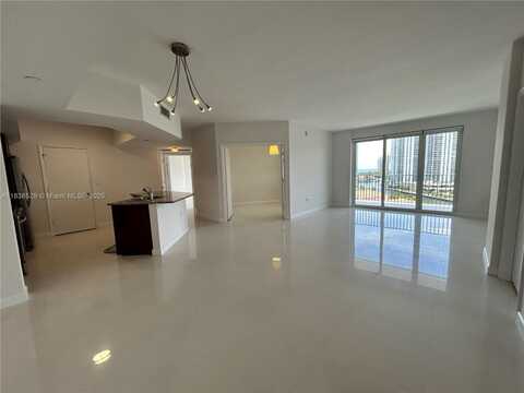 19900 E Country Club Dr, Aventura, FL 33180
