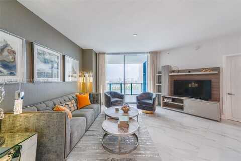 17111 Biscayne Blvd, North Miami Beach, FL 33160