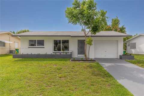 4516 Mainland Dr, Tamarac, FL 33319