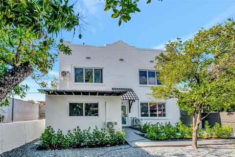 1260 SW 4th St, Miami, FL 33135