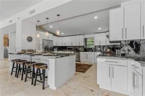 9811 SW 96th St, Miami, FL 33176