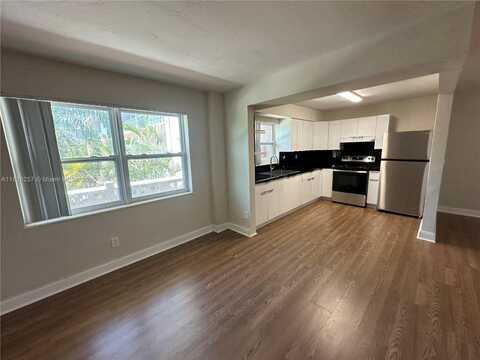941 NE 170th St, North Miami Beach, FL 33162