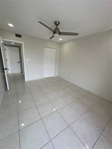 7747 SW 86th St, Miami, FL 33143
