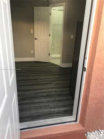 undefined, Miami Gardens, FL 33055