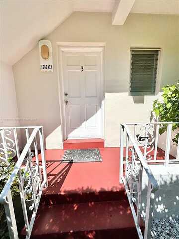 42 Majorca Ave, Coral Gables, FL 33134