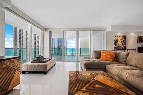 100 Bayview Dr, Sunny Isles Beach, FL 33160
