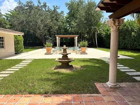 8755 SW 96th St, Miami, FL 33176