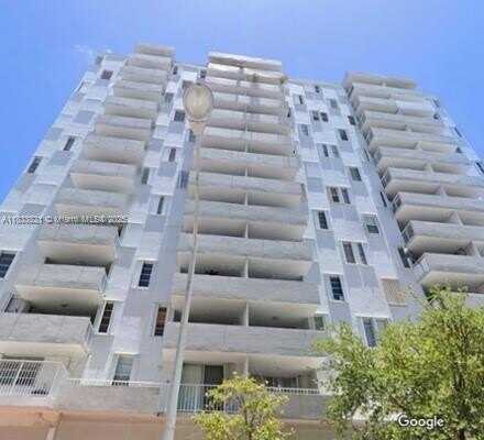 1331 Lincoln Rd, Miami Beach, FL 33139