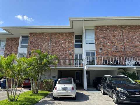 6707 Brookline Dr, Hialeah, FL 33015
