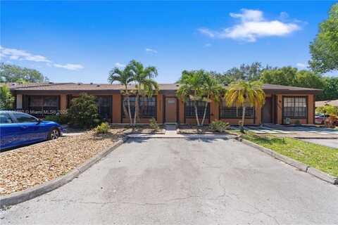 2311 Elm Ct, Pembroke Pines, FL 33026