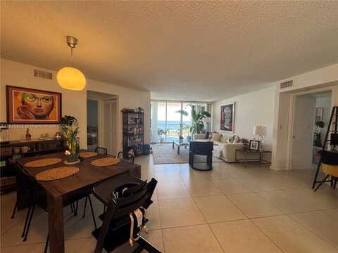 6767 Collins Ave, Miami Beach, FL 33141