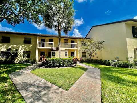 3137 S Carambola Cir S, Coconut Creek, FL 33066