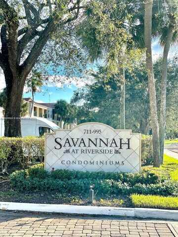 777 Riverside Dr, Coral Springs, FL 33071
