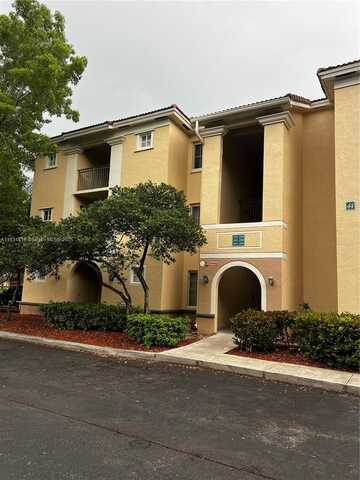 2548 Centergate Dr, Miramar, FL 33025