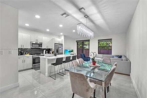 15850 NW 91st Ct, Miami Lakes, FL 33018