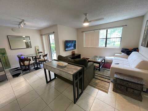550 S Park Rd, Hollywood, FL 33021