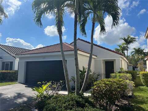 1393 Majesty Ter, Weston, FL 33327