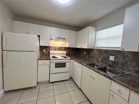 4255 N University Dr, Sunrise, FL 33351