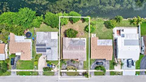 9579 NW 26th Pl, Sunrise, FL 33322