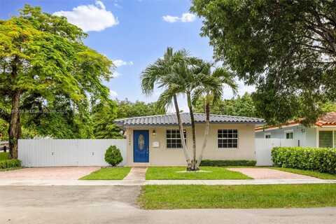 3240 SW 69th Ave, Miami, FL 33155