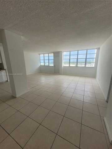 2025 NE 164th St, North Miami Beach, FL 33162