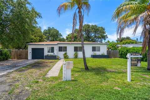1735 NE 147th St, Miami, FL 33181