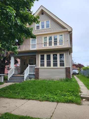 2018 S 28th St, Milwaukee, WI 53215