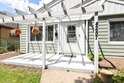 4257 N 75th St, Milwaukee, WI 53216