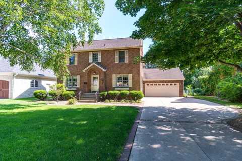 2532 Edgewood Pl, La Crosse, WI 54601
